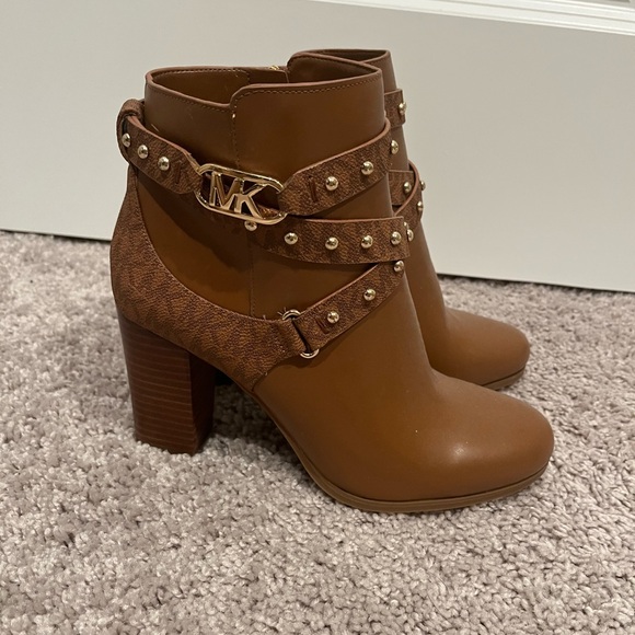 Michael Kors Brown Heeled Boots with Western Influence - Picture 2 of 3
